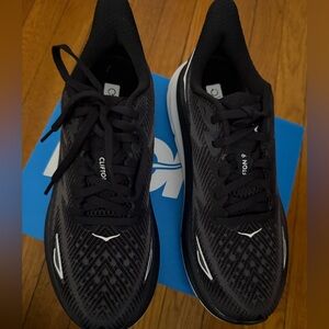Hoka Clifton 9 Women's Shoes - Black and White